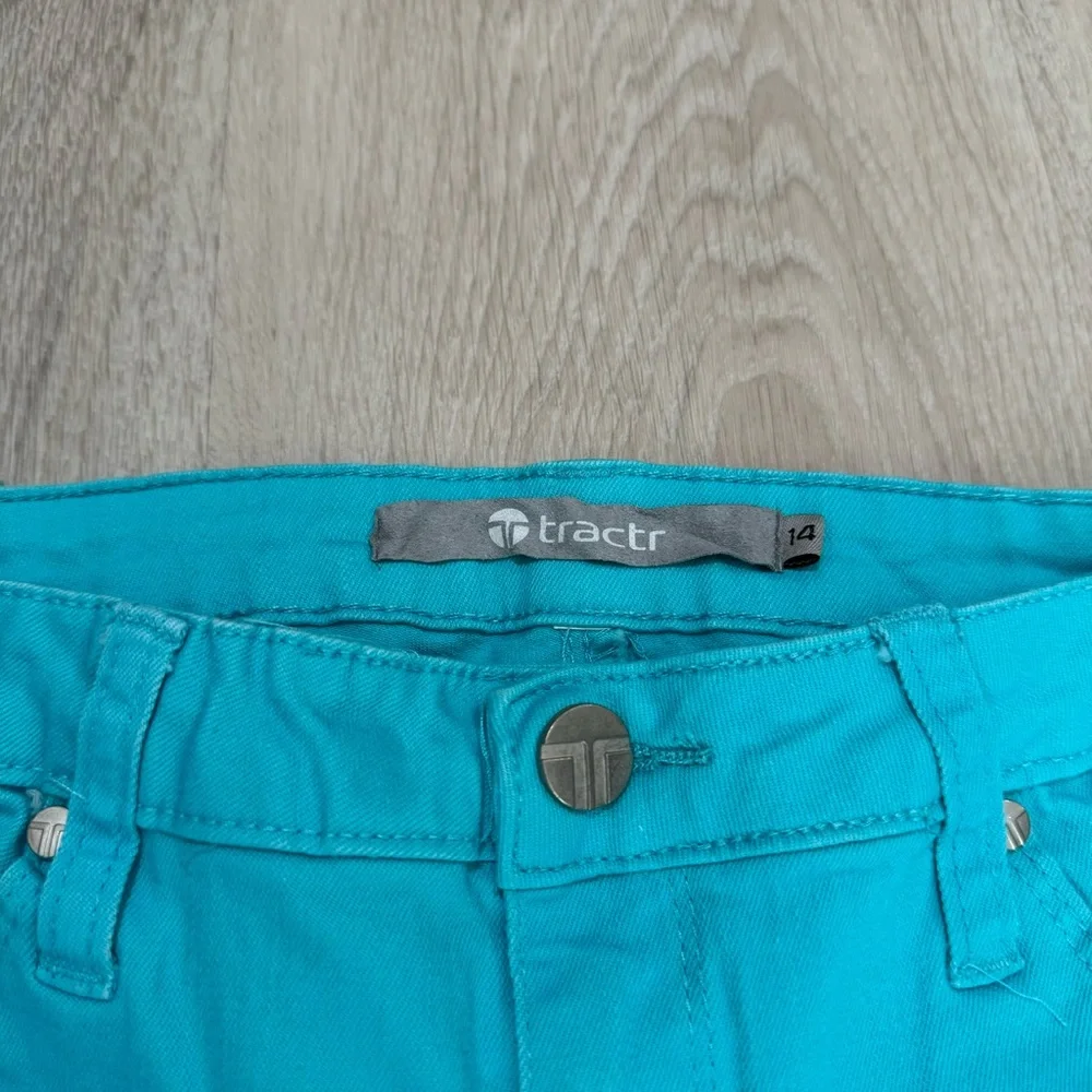 Kids TRACTR Girls Blue Medium Wash Denim Jean Shorts XL Size 14